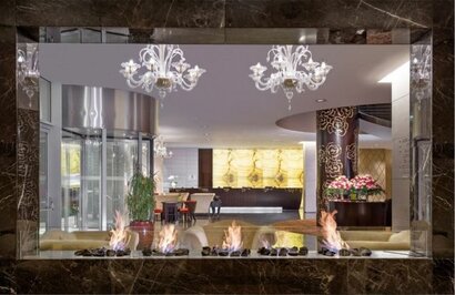 Hoteláci na odbornej exkurzii v hoteli Grand Hotel River Park Bratislava, ktorý patrí do siete Luxury Collection.