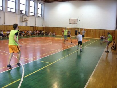 Futsal žiaci SŠ, obvodné kolo TN