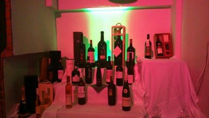 Aukcia vzácnych vín 2014