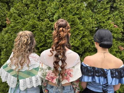 Dobové účesy na praktickú maturitu 