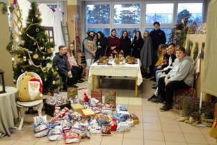 Koľko lásky sa zmestí do krabice - nezabúdame na našich seniorov ani v r. 2021 - IMG_20211201_072426