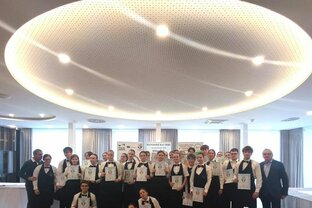 Barmanský kurz - 468827051_561856109894718_8147356624067089155_n (1)