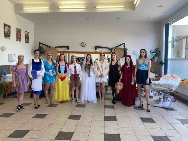 Praktická maturitná skúška triedy IV.PRZ - odbor kozmetik "Krajina rozprávok"